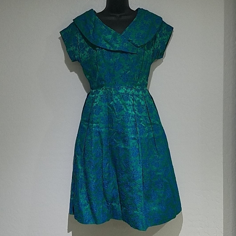 1960S VINTAGE RETRO BLUE GREEN PARTY DRESS R&K ORIGINALS ANTIQUE RUG CARPET 50s